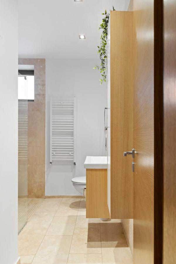 City Heart Retreat Elegant Apartment Bucharest Exterior photo